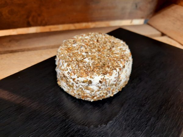 Chèvre frais aromatisé ail basilic / Chèvrerie Fréhel